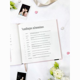 Meilės nuotykiai  nutrinama knyga poroms